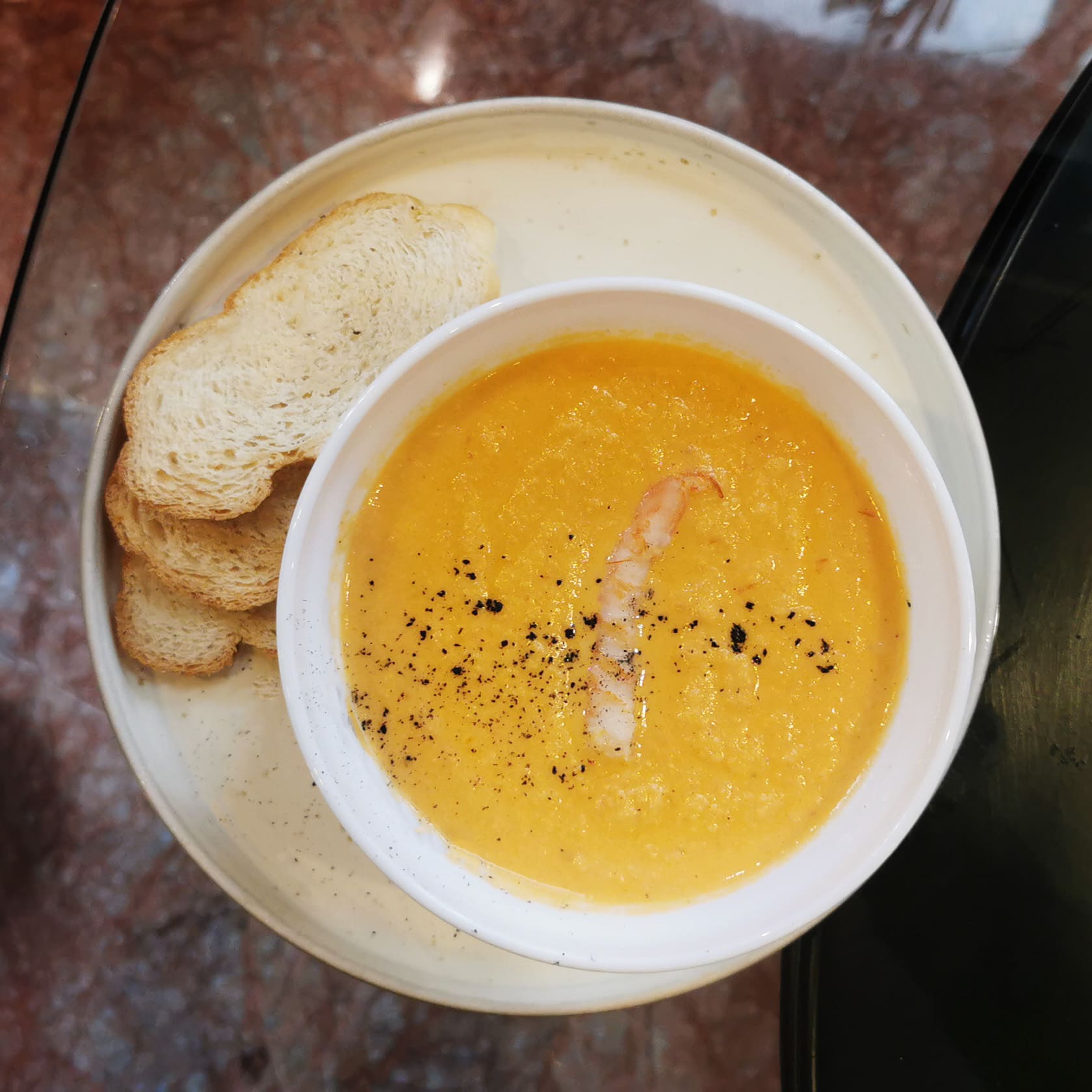 platillo crema de camarón